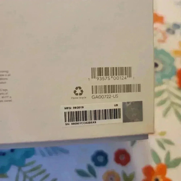 Google Stadia Premier White BRAND NEW - Controller Open Box - Picture 4 of 6